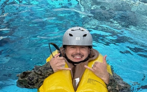 21st Dental Company Conducts Underwater Egress Training