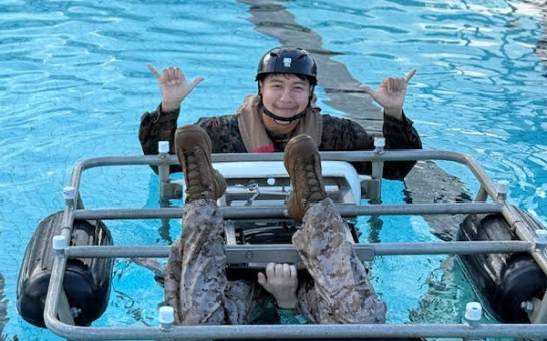 21st Dental Company Conducts Underwater Egress Training