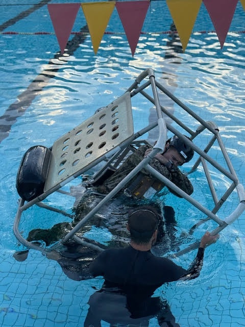 21st Dental Company Conducts Underwater Egress Training 21st Dental Company Conducts Underwater Egress Training