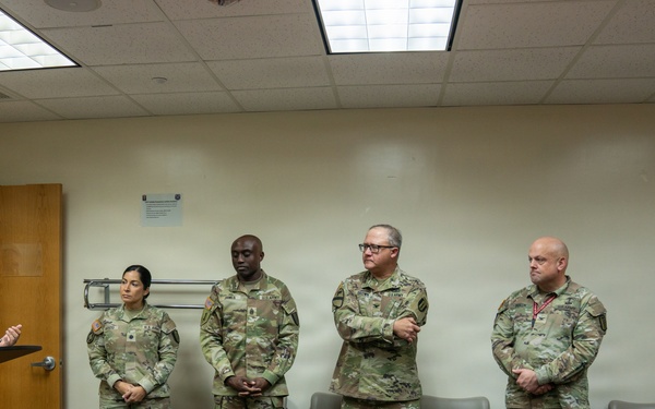 1st Signal Brigade Presents Plaque of Appreciation to Sgt. Shin Woo Kim Health Clinic