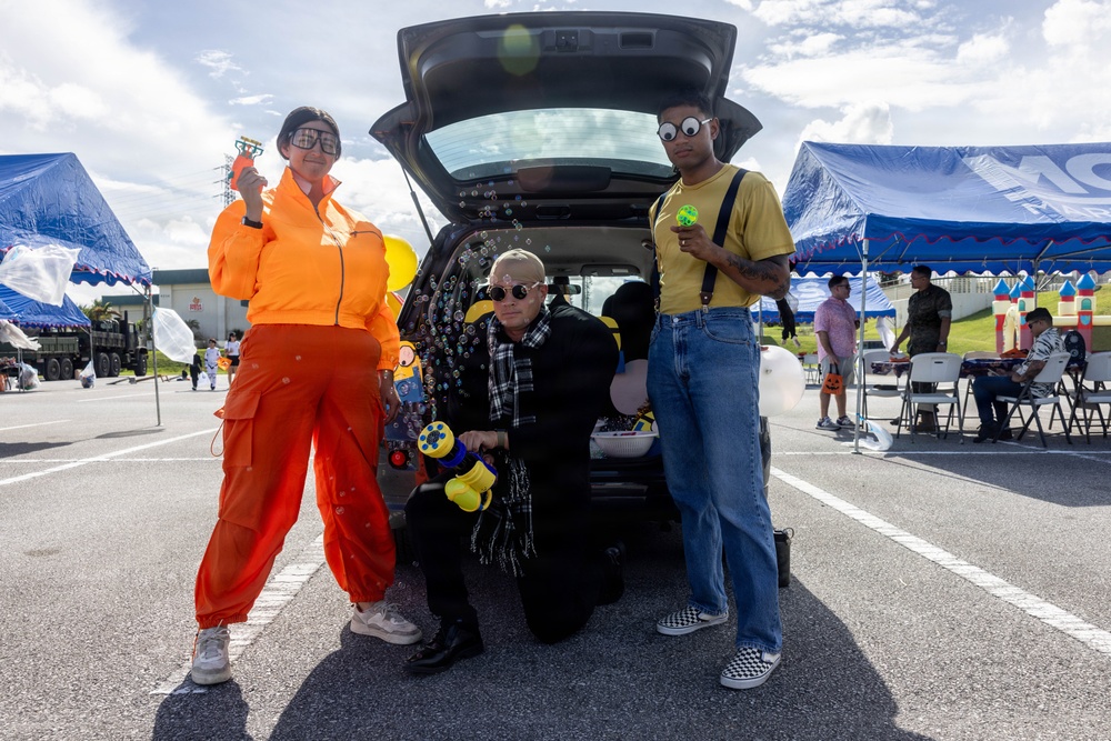 III Marine Expeditionary Force Support Battalion hosts annual trunk or treat