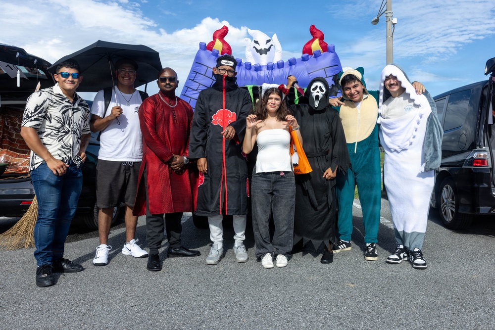 III Marine Expeditionary Force Support Battalion hosts annual trunk or treat