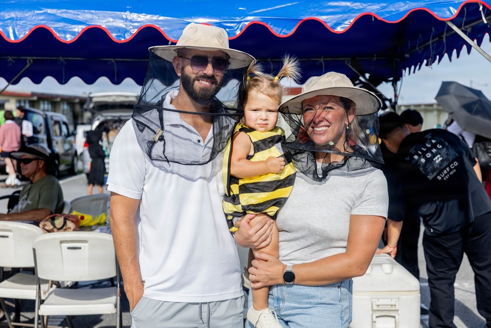 III Marine Expeditionary Force Support Battalion hosts annual trunk or treat