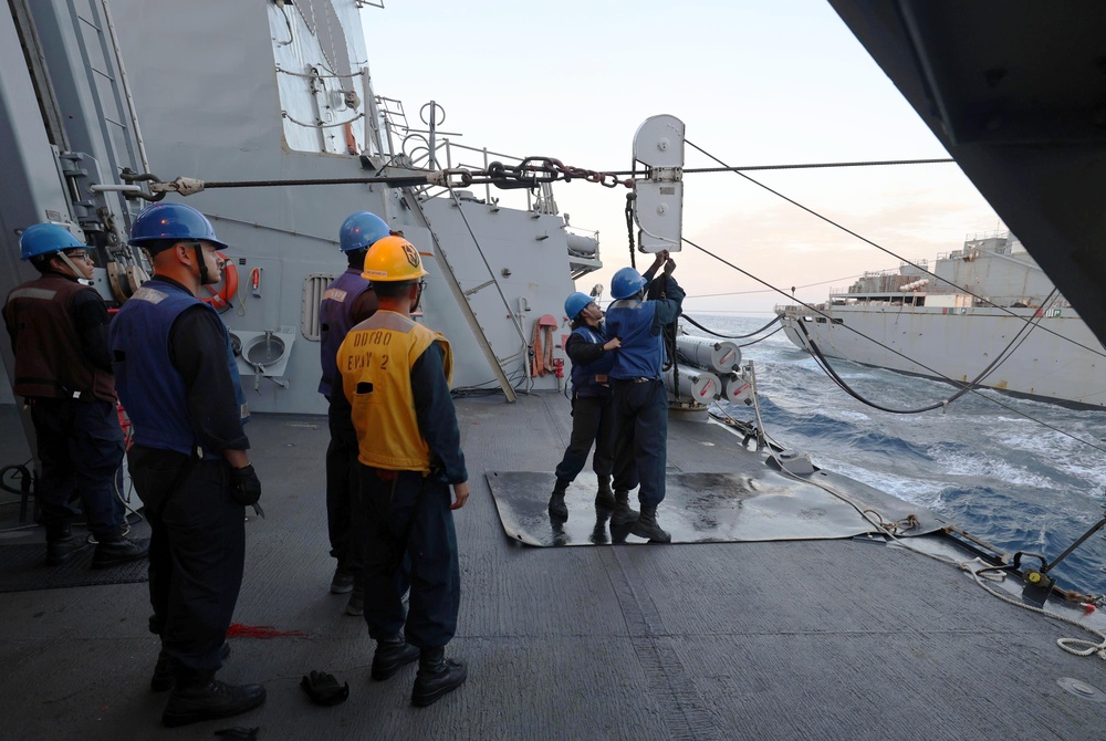 USS Roosevelt (DDG 80), USNS Supply (T-AOE 6) Conduct Replenishment-at-Sea