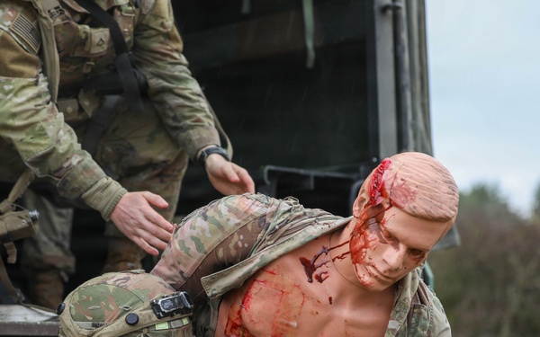 Downed Aircraft Recovery Team Training during Combined Resolve
