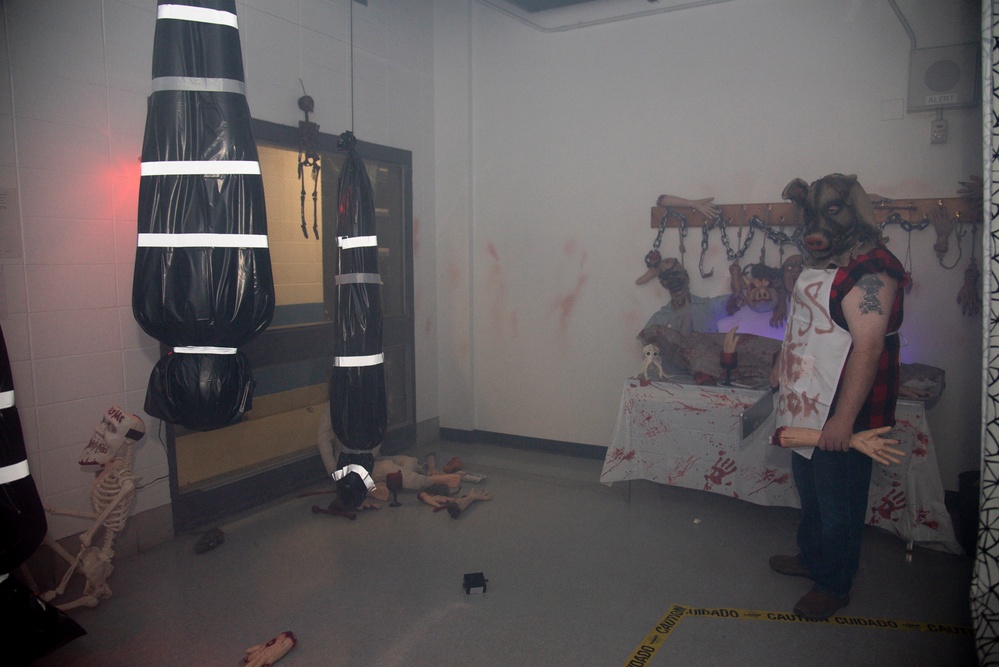 Surface Warfare Engineering Schools Command (SWESC) Great Lakes Hosts Trunk or Treat Event