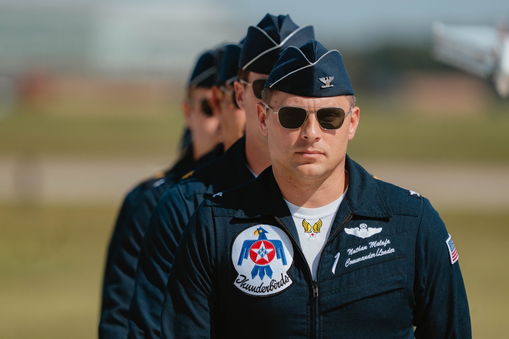 Thunderbirds Perform at the Andrews Air and Space Expo Thunderbirds Perform at the Andrews Air and Space Expo