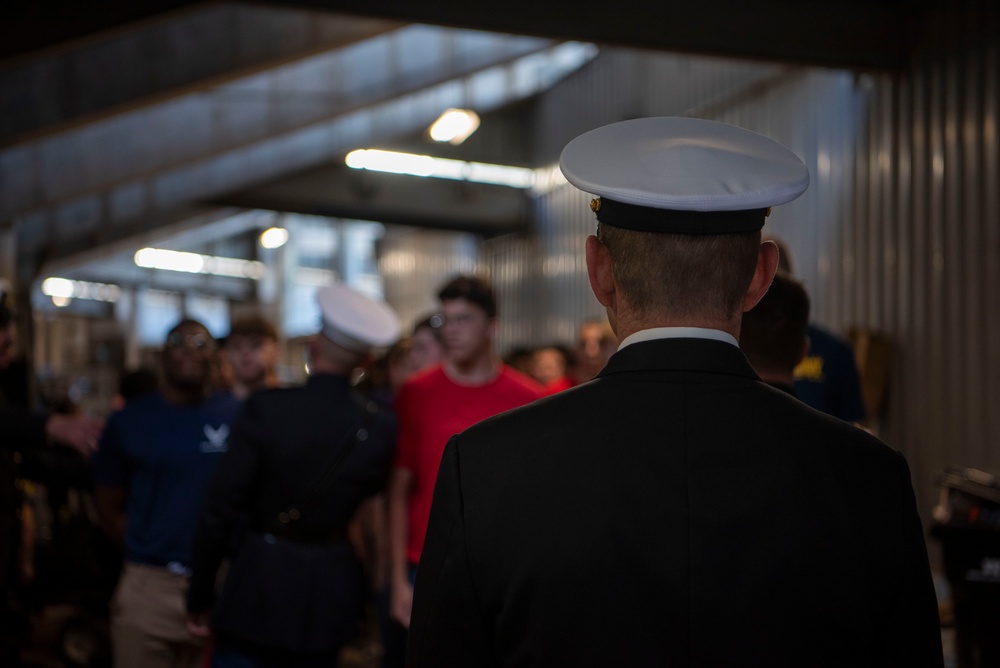 Service Members Prepare Future Service Members for Oath Service Members Prepare Future Service Members for Oath