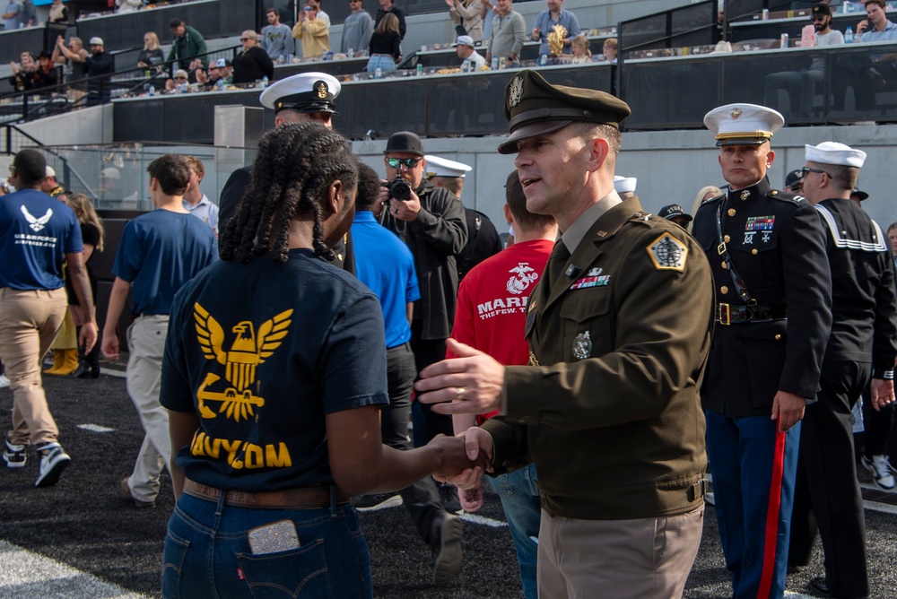 Adjutant General Congratulates Future Service Members Adjutant General Congratulates Future Service Members
