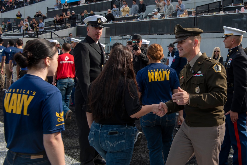 Adjutant General Congratulates Future Service Members Adjutant General Congratulates Future Service Members