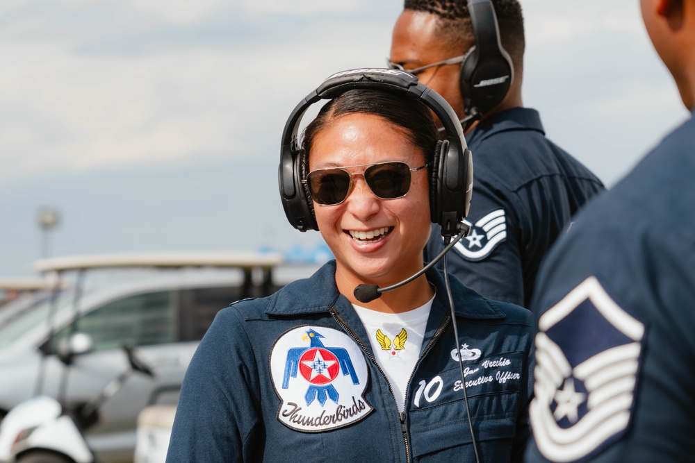Thunderbirds Perform at the Great Colorado Air Show Thunderbirds Perform at the Great Colorado Air Show
