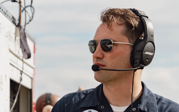 Thunderbirds Perform at the Great Colorado Air Show