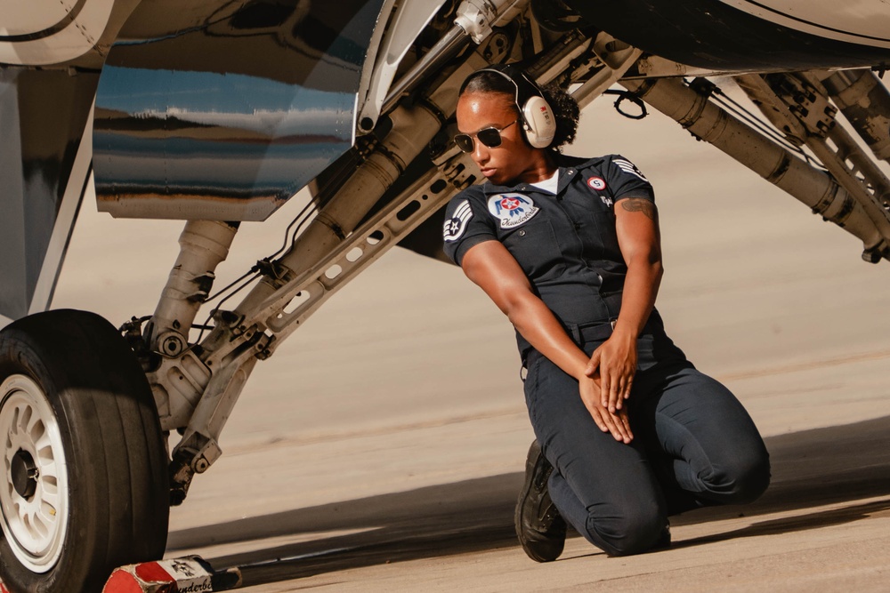 Thunderbirds Perform at the Great Colorado Air Show Thunderbirds Perform at the Great Colorado Air Show