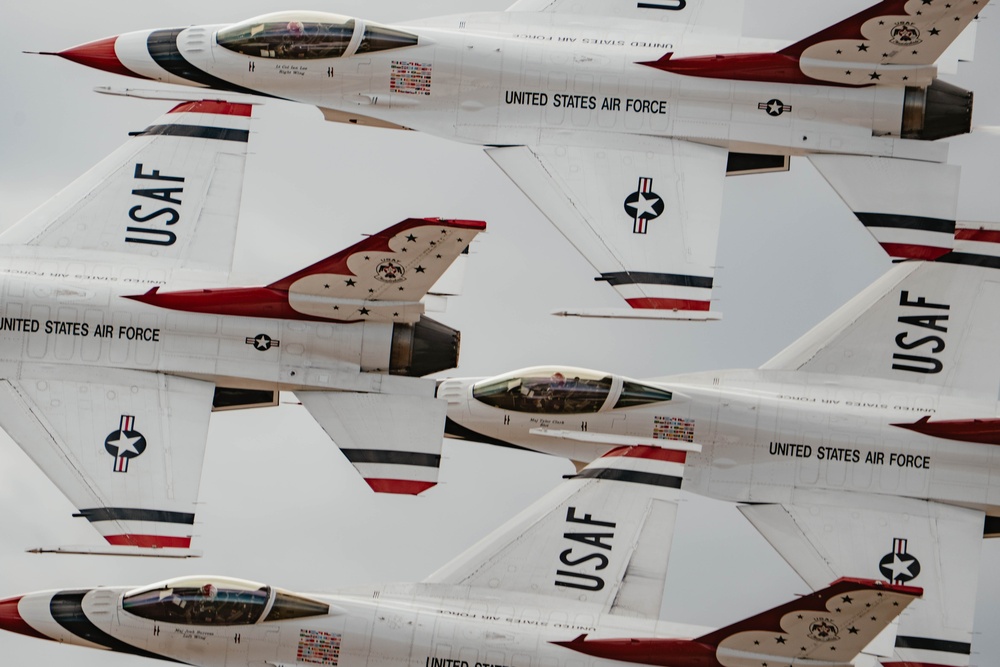 Thunderbirds Perform at the Great Colorado Air Show Thunderbirds Perform at the Great Colorado Air Show