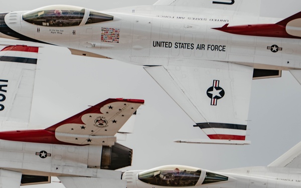 Thunderbirds Perform at the Great Colorado Air Show