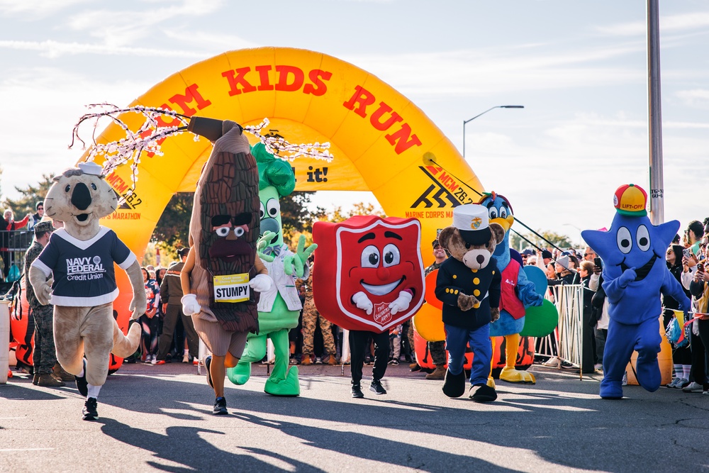 Children race in MCM Kids run before 50th MCM