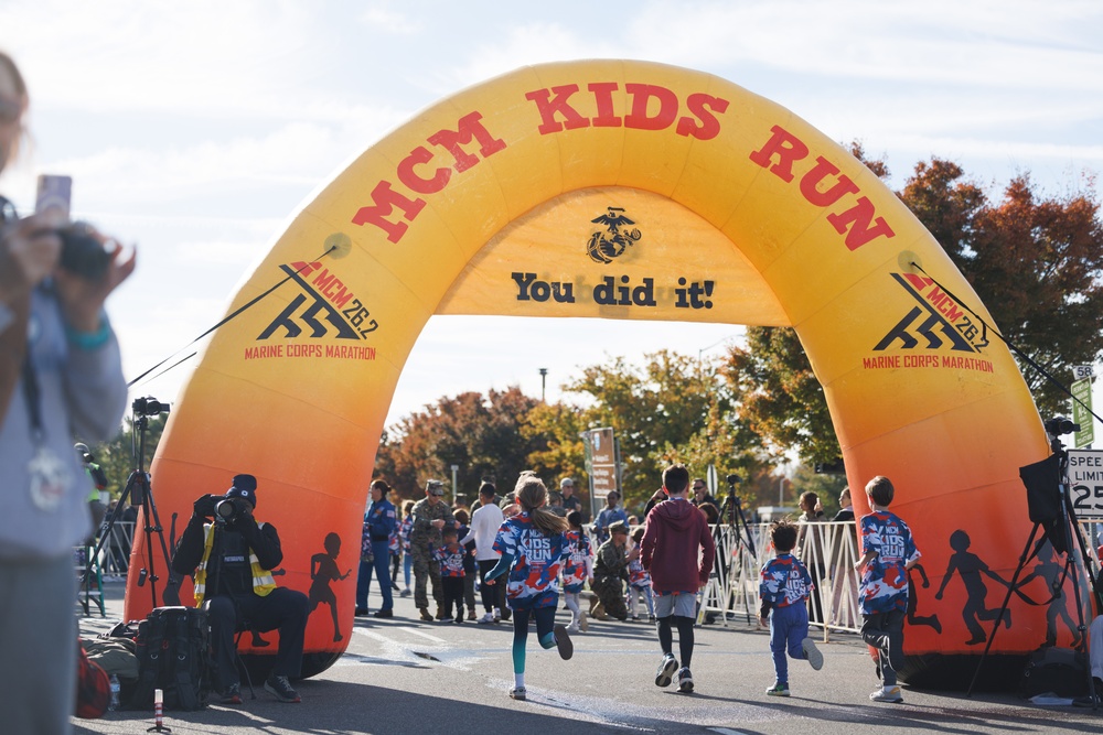 Children race in MCM Kids run before 50th MCM