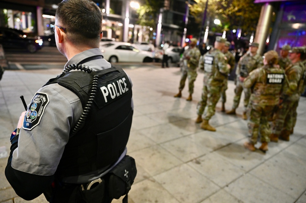 D.C. National Guard Senior Leaders Visit JTF-DC Presence Patrols D.C. National Guard Senior Leaders Visit JTF-DC Presence Patrols