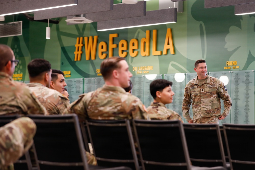 California National Guard Service Members Support Food Bank Operations at the Los Angeles Regional Food Bank California National Guard Service Members Support Food Bank Operations at the Los Angeles Regional Food Bank