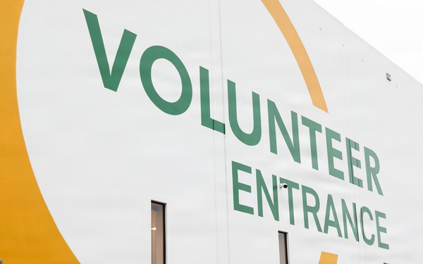 California National Guard Service Members Support Food Bank Operations at the Los Angeles Regional Food Bank