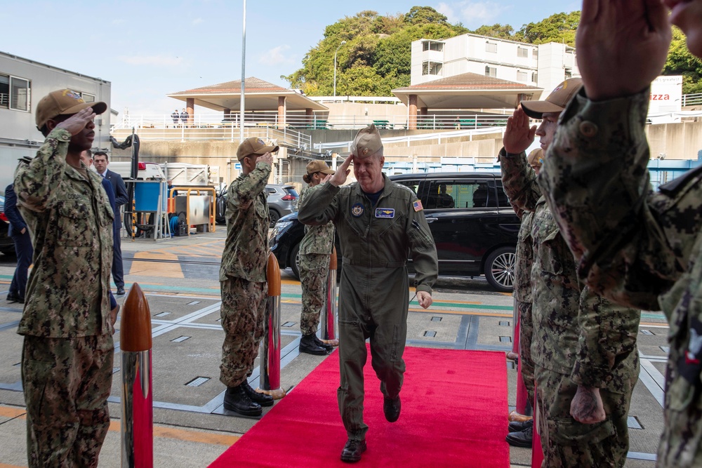 U.S. President visits USS George Washington U.S. President visits USS George Washington