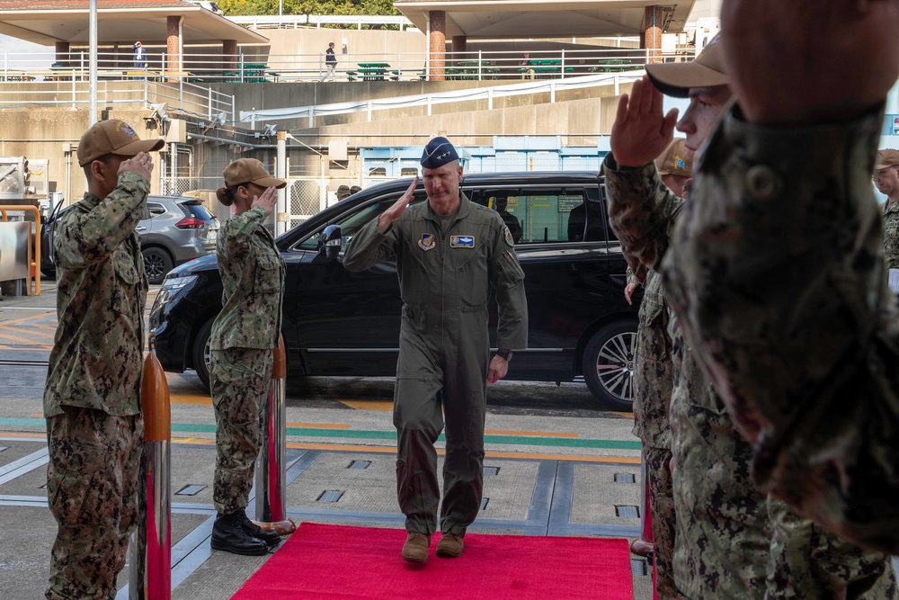 U.S. President visits USS George Washington U.S. President visits USS George Washington