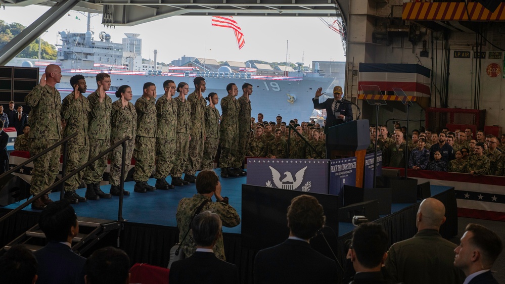 U.S. Secretary of War visits USS George Washington U.S. Secretary of War visits USS George Washington