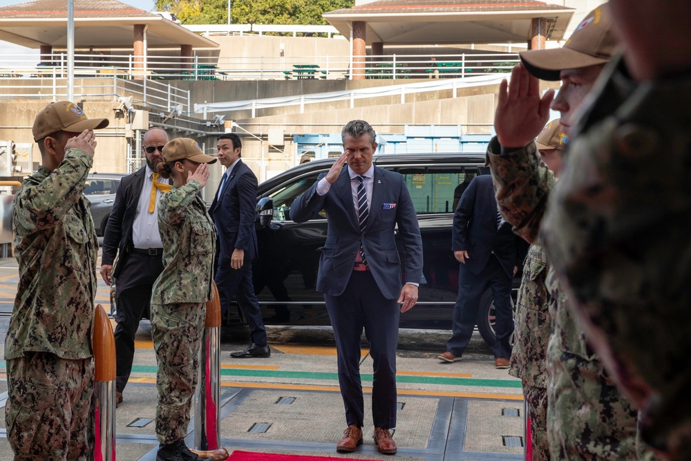 U.S. Secretary of War Visits USS George Washington U.S. Secretary of War Visits USS George Washington