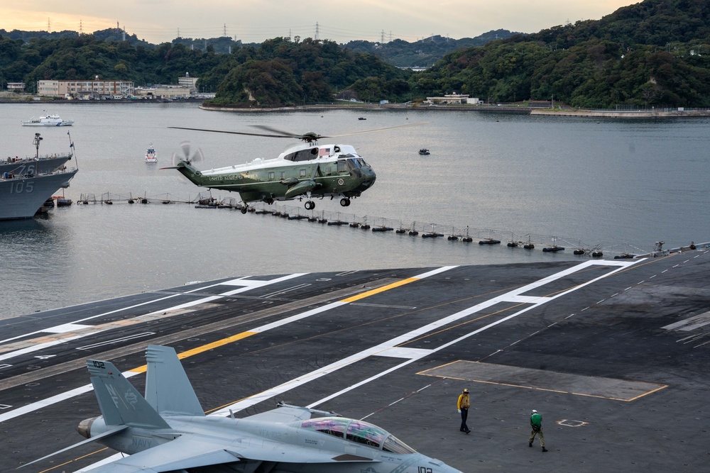 President of the United States visits the USS George Washington