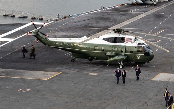 President of the United States visits the USS George Washington