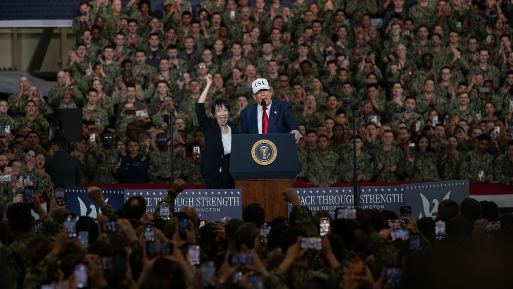 POTUS Visits USS George Washington