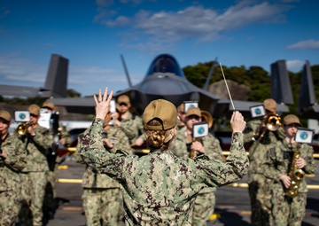 President of the United States Visits USS George Washington