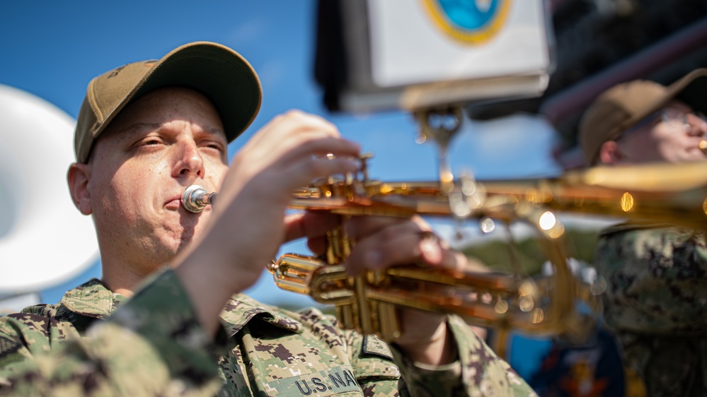 President of the United States Visits USS George Washington