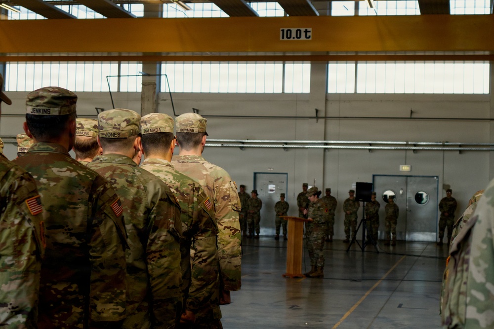 2-159th Attack Battalion &quot;Gunslingers&quot; Reflagging Ceremony