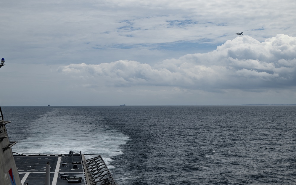 U.S. and Royal Brunei Navy sail in formation in the South China Sea