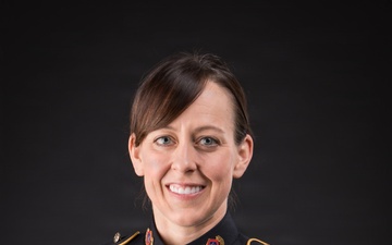 Sgt. 1st Class Kristin Fleig - Supply - US Army Field Band Personnel Headshots