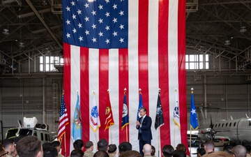 SW Hegseth Meets With Japan MoD, Visits Yokota AB Troops