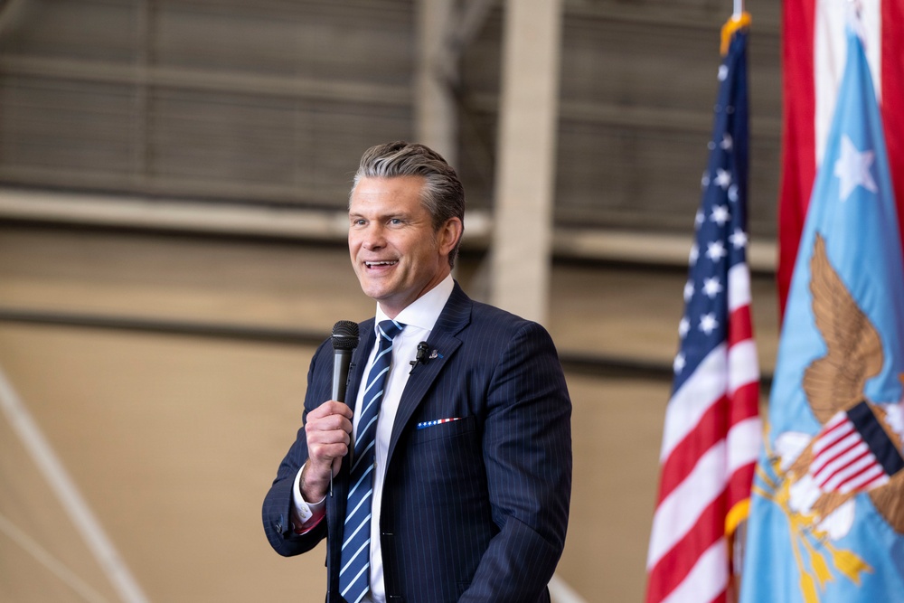 SW Hegseth Meets With Japan MoD, Visits Yokota AB Troops