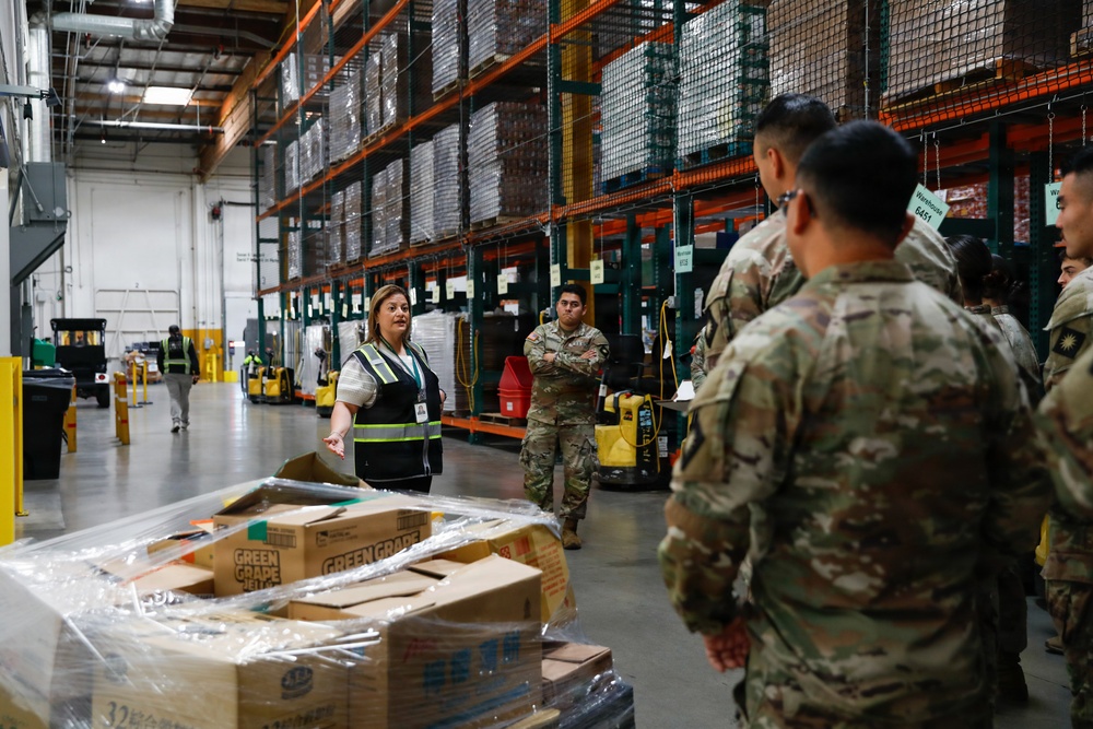 California National Guard Service Members Receive A Behind the Scenes Look At the Los Angeles Regional Food Bank California National Guard Service Members Receive A Behind the Scenes Look At the Los Angeles Regional Food Bank