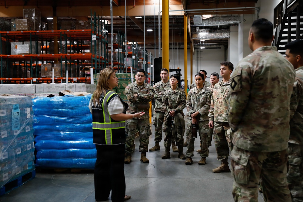 California National Guard Service Members Receive A Behind the Scenes Look At the Los Angeles Regional Food Bank California National Guard Service Members Receive A Behind the Scenes Look At the Los Angeles Regional Food Bank