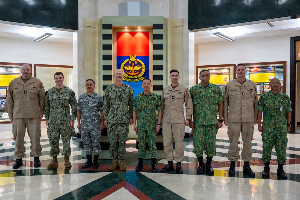 DESRON 7 Deputy Commodore Visits the Royal Brunei Armed Forces during CARAT Brunei 2025