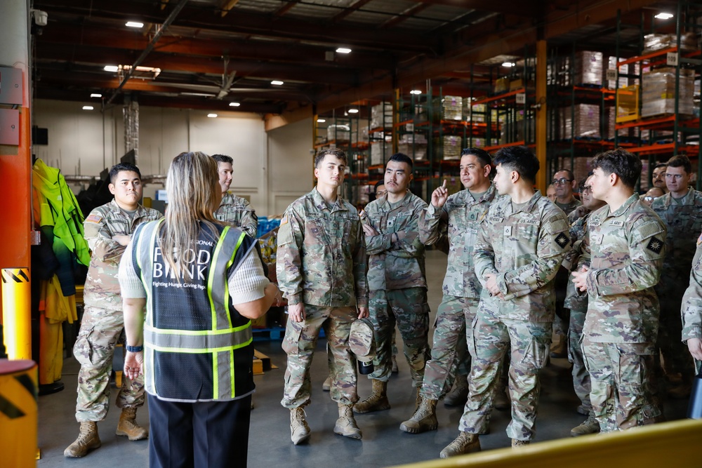California National Guard Service Members Receive A Behind the Scenes Look At the Los Angeles Regional Food Bank California National Guard Service Members Receive A Behind the Scenes Look At the Los Angeles Regional Food Bank