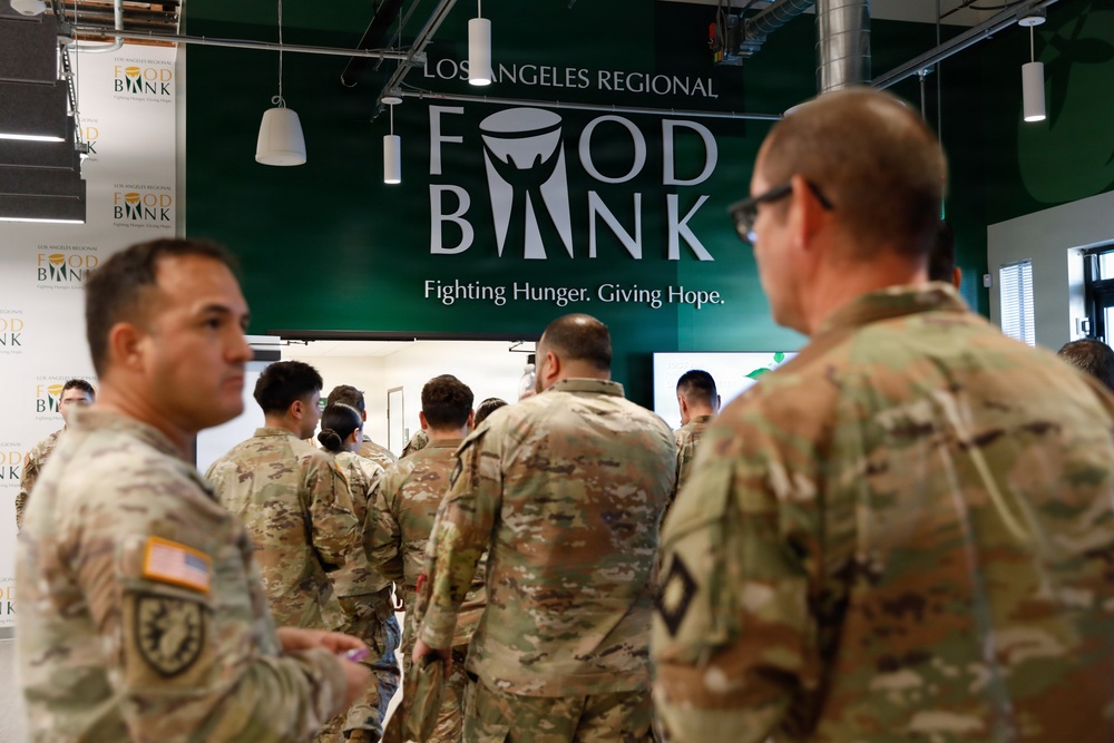 California National Guard Service Members Receive A Behind the Scenes Look At the Los Angeles Regional Food Bank California National Guard Service Members Receive A Behind the Scenes Look At the Los Angeles Regional Food Bank