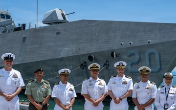 USS Cincinnati pulls into Port for CARAT Brunei