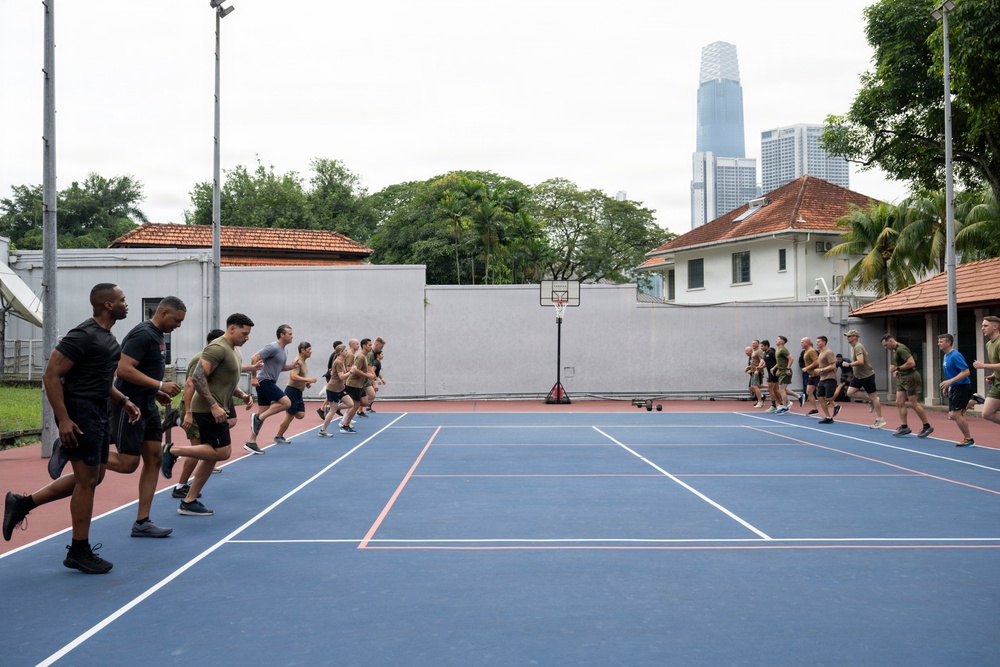 SW Hegseth Trains With Service Members in Malaysia