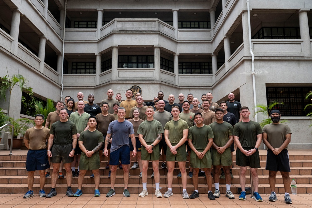 SW Hegseth Trains With Service Members in Malaysia