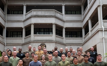SW Hegseth Trains With Service Members in Malaysia