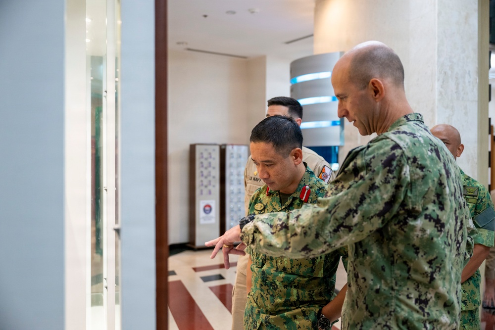 Deputy Commodore Visits the Commander of the Brunei Royal Armed Forces during CARAT Brunei