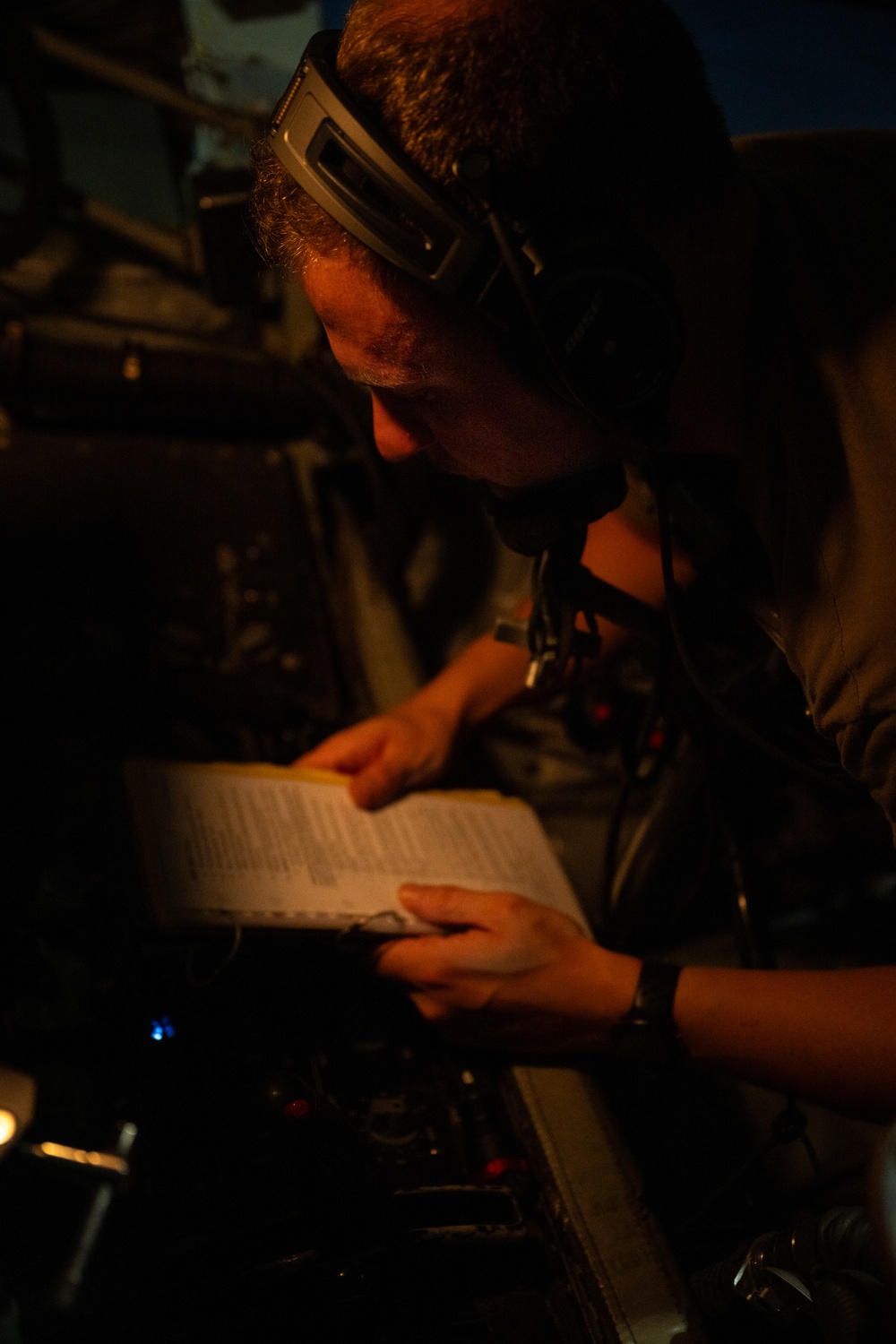 Stratotanker refuels U.S. Navy Poseidon over CENTCOM