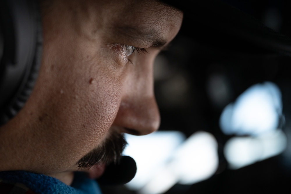 Stratotanker refuels Royal Bahrain Air Force Fighting Falcons